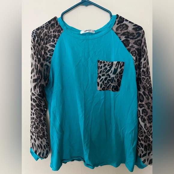 Women’s Blue and Leopard Style Shirt by CMSJ A328 - Picture 1 of 3